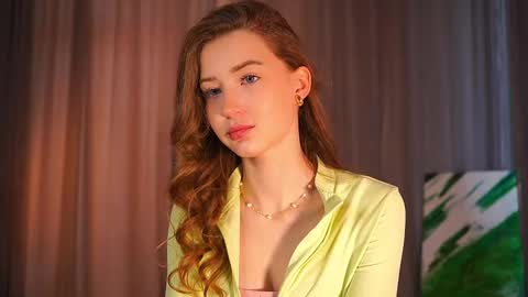 Snapshot of rosellegaeta chatting on October 8, 2025, 4:32 am Elsa online show from October 8, 2025, 4:32 am