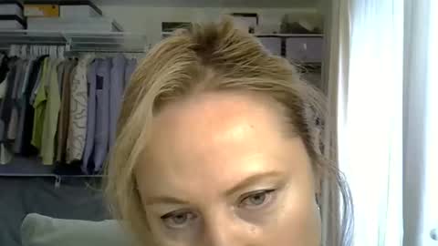 rosemeonce online show from June 1, 2026, 2:52 pm