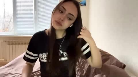 Mimi online show from November 13, 2025, 11:31 am