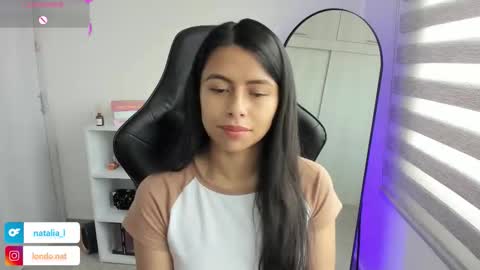 Nat online show from November 22, 2025, 2:49 pm