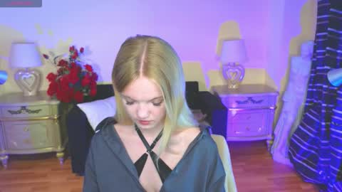 Snapshot of roses_kate chatting on October 2, 2025, 11:06 am Sweety Kate online show from October 2, 2025, 11:06 am