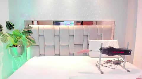 Rose online show from October 29, 2025, 5:20 am