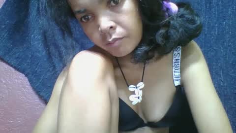 rosia685234 online show from February 14, 2025, 5:57 pm