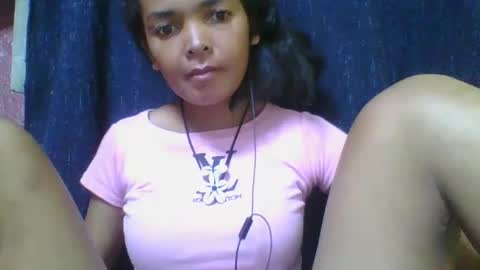 rosia685234 online show from February 19, 2025, 6:21 pm