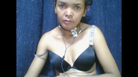 rosia685234 online show from February 21, 2025, 6:59 pm