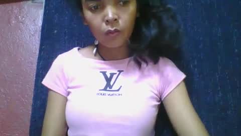rosia685234 online show from February 27, 2025, 5:26 pm