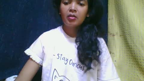 rosia685234 online show from October 9, 2025, 7:06 am