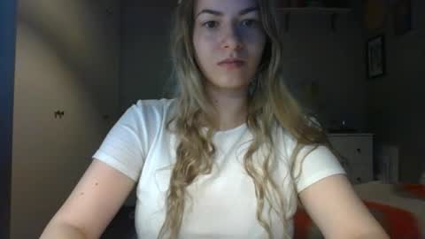 Rosie online show from November 4, 2025, 7:51 am