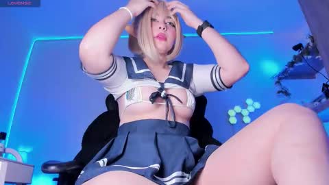 rositafresita01 online show from November 13, 2025, 1:43 pm