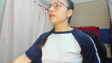 Snapshot of rosse_25 chatting on June 13, 2026, 9:18 am Would you like to help me with supplementation and sports suits so I can compete in powerlifting online show from June 13, 2026, 9:18 am