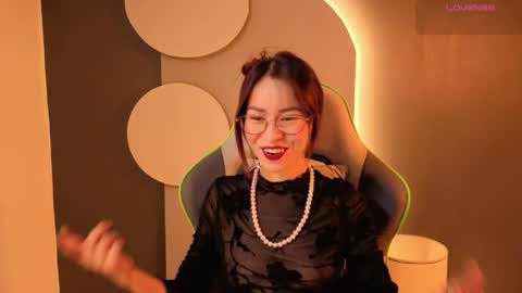 Snapshot of rosse_98_ chatting on May 16, 2026, 2:27 pm Miss Rosse online show from May 16, 2026, 2:27 pm