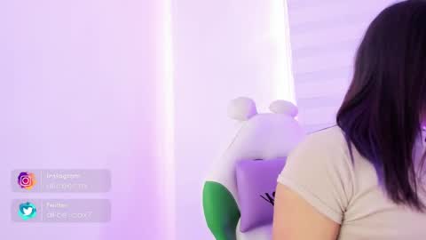   online show from March 9, 2025, 7:48 pm