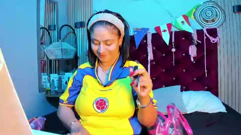 Snapshot of rosse_dianna chatting on June 23, 2026, 12:03 pm Diana online show from June 23, 2026, 12:03 pm