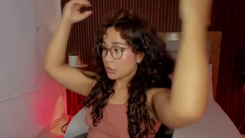 rossie_lanie_ online show from June 2, 2026, 7:16 pm