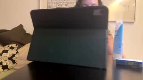 Lari Rossi online show from September 13, 2025, 11:59 pm