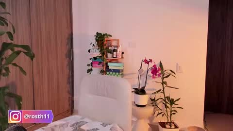 Im Ross   online show from October 6, 2025, 7:55 pm