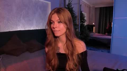 rosy_black_ online show from November 26, 2025, 7:26 pm