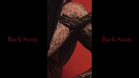 rosy_black_ online show from November 29, 2025, 4:43 pm