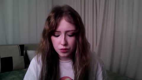 rosy_petal online show from February 20, 2026, 1:02 am