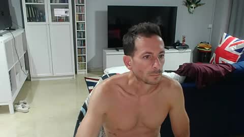 Snapshot of roubarixx chatting on August 5, 2026, 6:49 am roubarixx online show from August 5, 2026, 6:49 am
