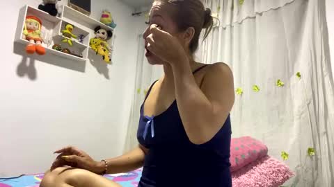 Snapshot of rousemilf4u chatting on January 7, 2025, 10:01 am rouse online show from January 7, 2025, 10:01 am