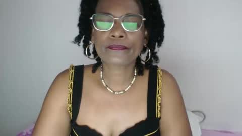 luxa online show from March 10, 2025, 12:48 pm