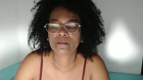 luxa online show from November 24, 2025, 12:27 pm