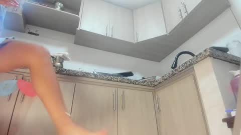 Snapshot of roussh_ chatting on March 9, 2025, 12:31 pm Rosa online show from March 9, 2025, 12:31 pm