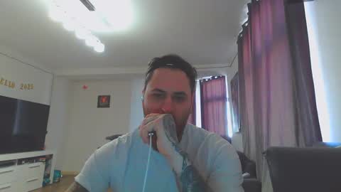 Snapshot of route45 chatting on March 8, 2025, 11:27 am tell me BJ all tips are appreciated inclusive offline online show from March 8, 2025, 11:27 am
