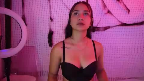 Snapshot of rouximori chatting on March 2, 2026, 12:34 pm rouximori online show from March 2, 2026, 12:34 pm