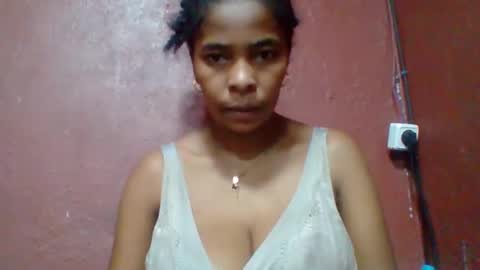 rovaelyah online show from March 30, 2026, 5:08 am