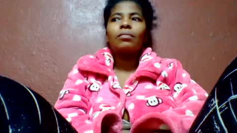 Snapshot of rovaelyah chatting on June 15, 2026, 7:05 pm rovaelyah online show from June 15, 2026, 7:05 pm