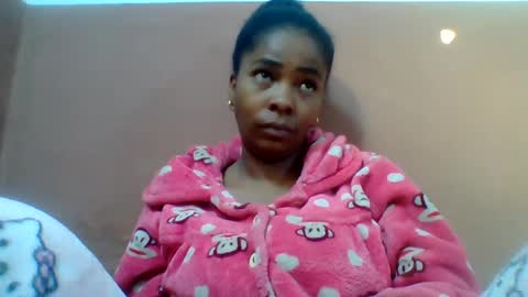 Snapshot of rovaelyah chatting on July 6, 2026, 4:31 am rovaelyah online show from July 6, 2026, 4:31 am