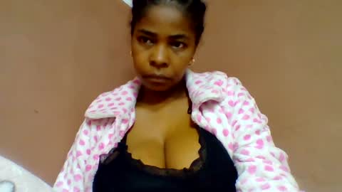 Snapshot of rovaelyah chatting on July 11, 2026, 2:03 am rovaelyah online show from July 11, 2026, 2:03 am