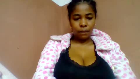 Snapshot of rovaelyah chatting on July 12, 2026, 2:46 am rovaelyah online show from July 12, 2026, 2:46 am