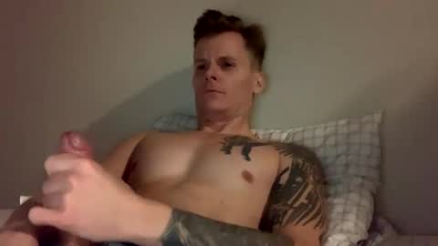 Snapshot of roverone89 chatting on February 28, 2026, 9:32 am roverone89 online show from February 28, 2026, 9:32 am