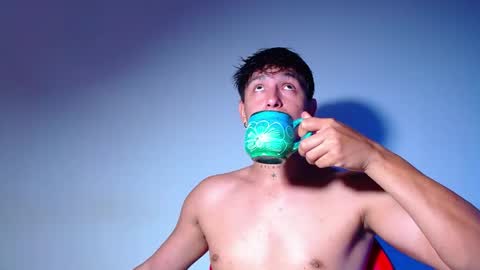 rowanboy23 online show from April 9, 2026, 10:48 pm