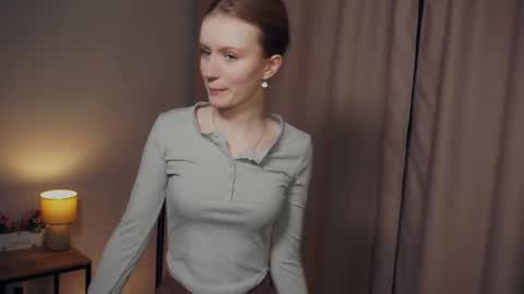 Stella online show from February 10, 2025, 7:07 pm