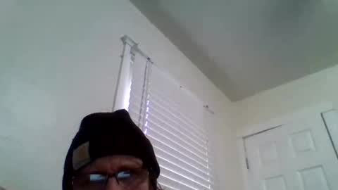 rowley2018 online show from November 15, 2025, 7:54 pm