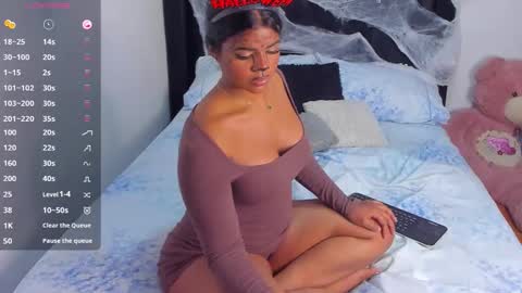 Snapshot of rox851528 chatting on October 31, 2025, 12:44 am Rox online show from October 31, 2025, 12:44 am