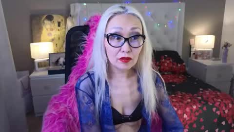 Snapshot of roxalanastar chatting on February 10, 2026, 11:09 pm Roxalana online show from February 10, 2026, 11:09 pm