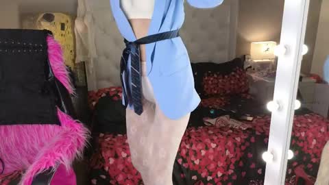 Snapshot of roxalanastar chatting on April 25, 2026, 1:41 pm Roxalana online show from April 25, 2026, 1:41 pm