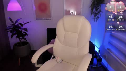 Rox online show from January 7, 2025, 8:03 am