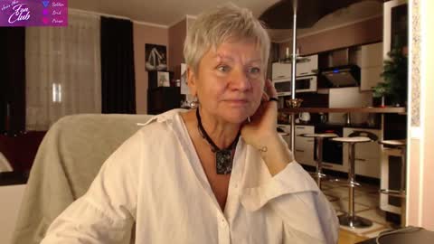 Roxana online show from December 17, 2024, 3:06 pm