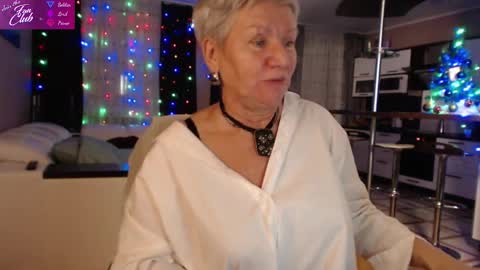 Roxana online show from January 1, 2025, 6:06 pm