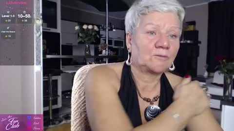 Roxana online show from October 2, 2025, 6:15 pm