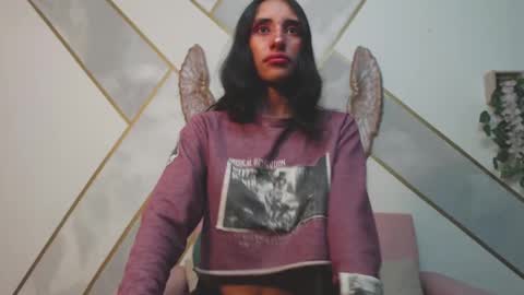 Snapshot of roxana_cyrano chatting on February 21, 2025, 10:37 pm online show from February 21, 2025, 10:37 pm