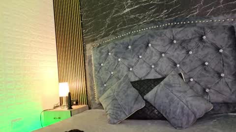 roxana_scottt online show from September 29, 2025, 11:37 am