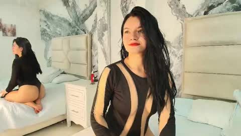 roxanaborns online show from September 22, 2025, 12:34 am