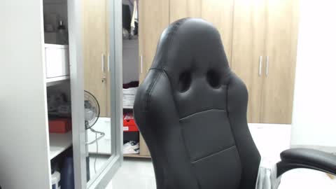 Roxana online show from January 22, 2025, 1:10 am